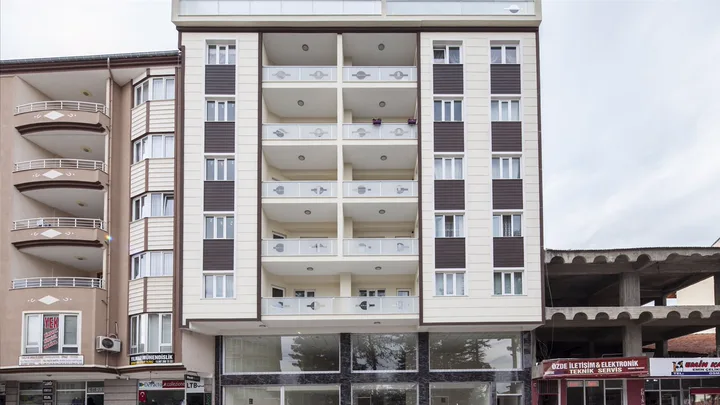Çınar Apartmanı